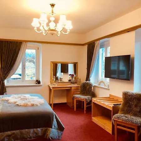Golden Gapa Zum Lamm Hotel